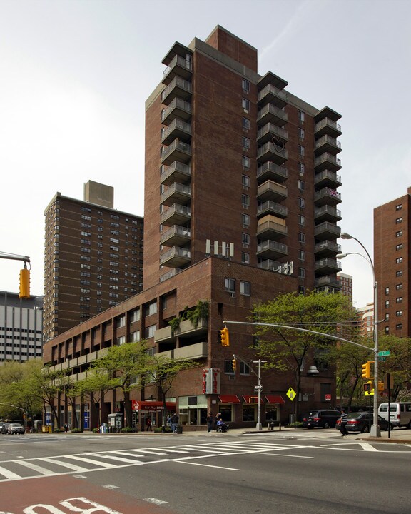 Henry Phipps Plaza in New York, NY - Building Photo