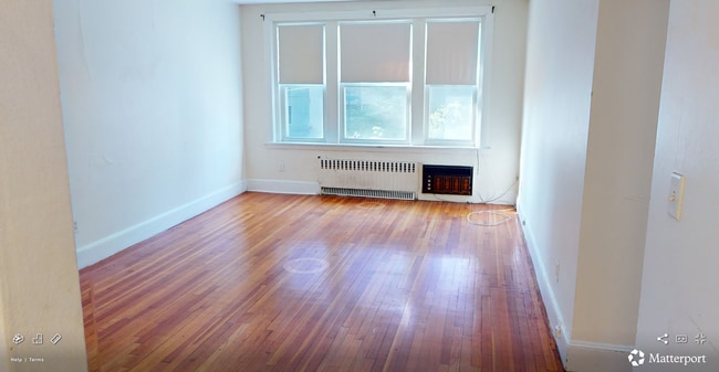 1563 Beacon St, Unit 6 in Brookline, MA - Foto de edificio - Building Photo