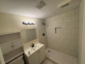 522 E Davilla Ave in Rockdale, TX - Building Photo - Building Photo