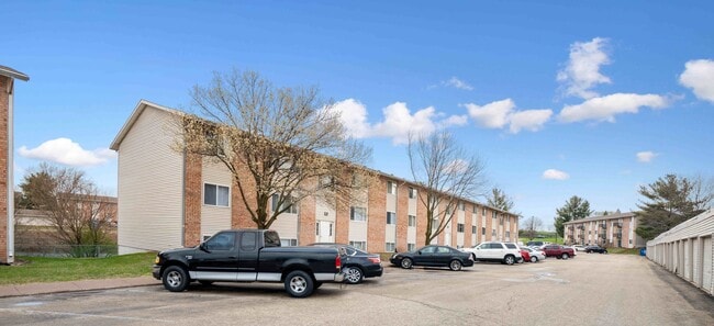 Penn Place Apartments in Dubuque, IA - Foto de edificio - Building Photo