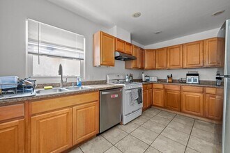 5379 E Falls View Dr in San Diego, CA - Building Photo - Building Photo