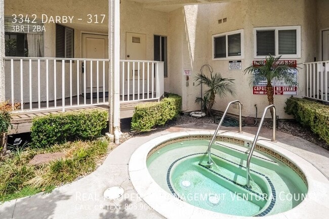 3342 Darby St in Simi Valley, CA - Building Photo - Building Photo