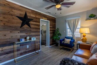 123 Oconee St in Lakeland, FL - Building Photo - Building Photo