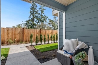 8109 229th Pl SW in Edmonds, WA - Building Photo - Building Photo