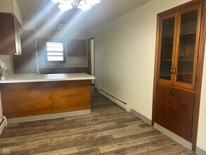12 W Pierson St in Greenfield, IN - Foto de edificio - Building Photo