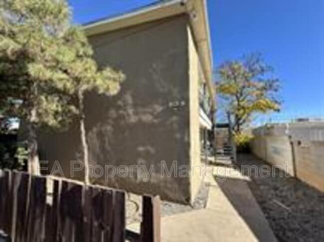 308 Virginia St NE in Albuquerque, NM - Building Photo - Building Photo