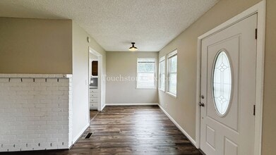 18830 S Hwy 99 E in Oregon City, OR - Building Photo - Building Photo