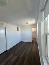 238 Bicknell Ave, Unit Apt B in Santa Monica, CA - Building Photo - Building Photo