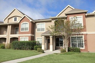 Reata Apartments in Harlingen, TX - Foto de edificio - Building Photo