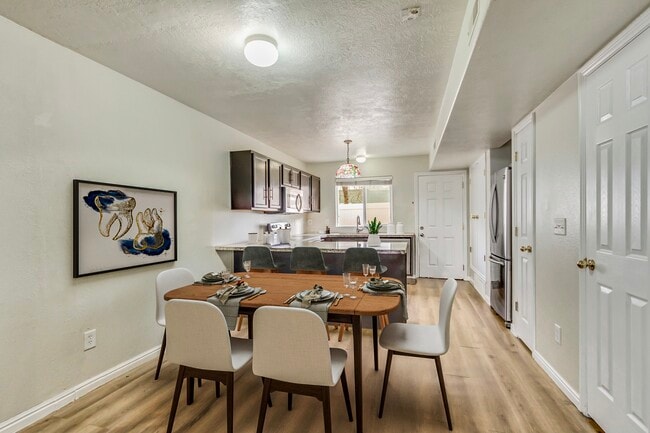 475 N Redwood Rd in Salt Lake City, UT - Building Photo - Building Photo