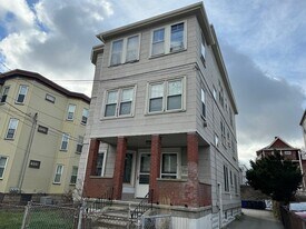 40 Sydney St, Unit 1 in Somerville, MA - Building Photo