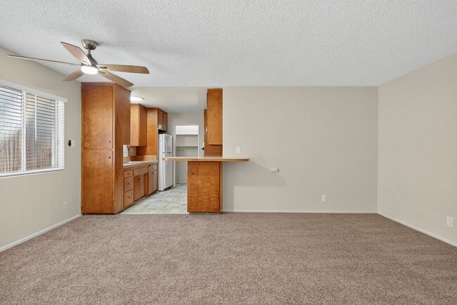 1030 Grand Ave in Long Beach, CA - Building Photo - Building Photo