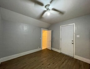 511 N Poplar St in Hutchinson, KS - Building Photo - Building Photo