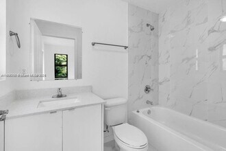 1821 NW 69th St in Miami, FL - Building Photo - Building Photo