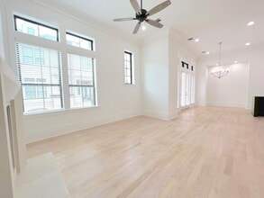 2120 Blalock Rd in Houston, TX - Building Photo - Building Photo