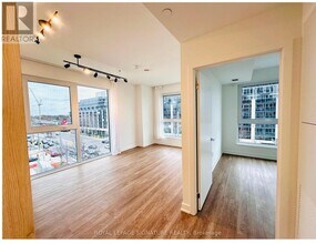 1007 The Queensway in Toronto, ON - Building Photo - Building Photo