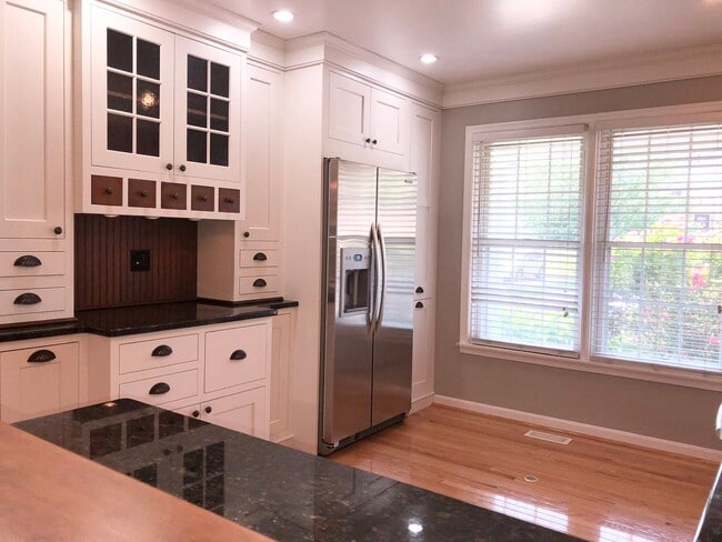 10 Donagh Ct in Timonium, MD - Building Photo - Building Photo