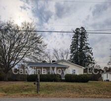 201 Emile St in Greenville, SC - Building Photo