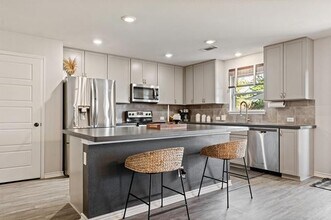 1813 Aslynn Cir in Aubrey, TX - Building Photo - Building Photo