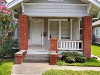 2120 McKee St photo'