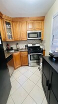 428 Plateau Ave, Unit P-9 Apartamentos