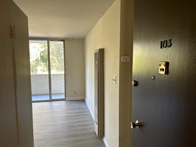 4466 View Pl in Oakland, CA - Foto de edificio - Building Photo