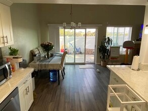 2397 Donnington Way in San Diego, CA - Building Photo - Building Photo