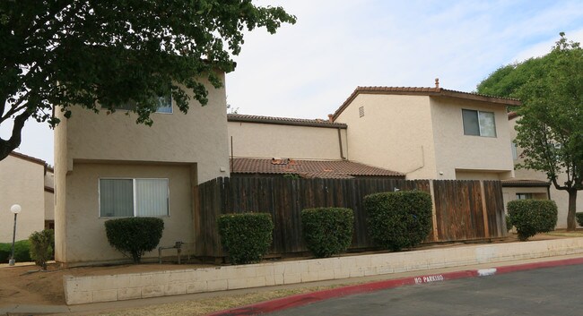 Orangewood Plaza in Orange Cove, CA - Building Photo - Building Photo