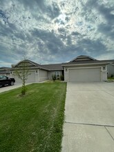 8113 E 34th Ct S in Wichita, KS - Building Photo - Building Photo