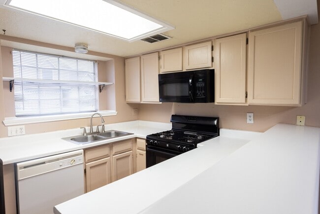 1907 Country Village Blvd in Humble, TX - Building Photo - Building Photo