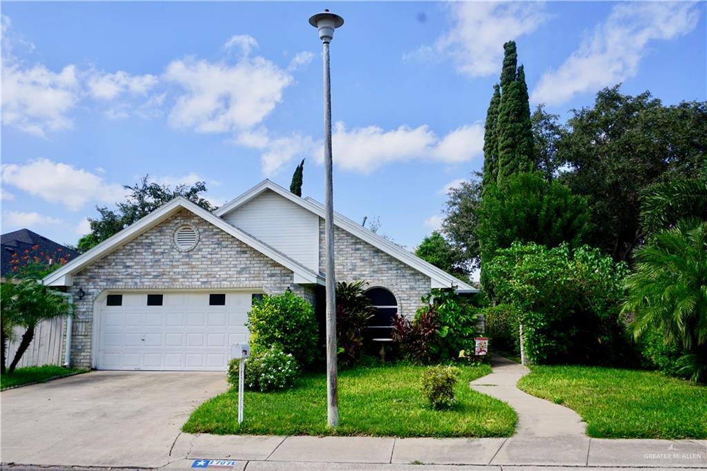 1707 E Gastel Cir in Mission, TX - Building Photo