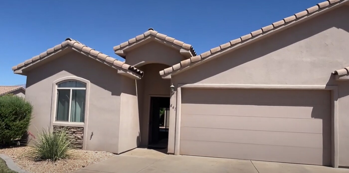 441 N 2480 W in Hurricane, UT - Building Photo