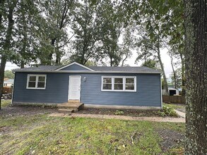 408 Apple Dr in Egg Harbor City, NJ - Building Photo - Building Photo
