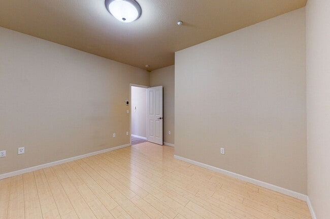 102 Birch Creek Terrace in Pleasanton, CA - Building Photo - Building Photo