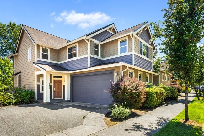 property at 516 Lingering Pine Dr NW