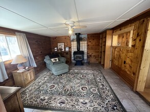 1301 Strong Ave in Estes Park, CO - Building Photo - Building Photo