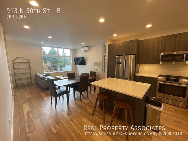 913 N 50th St in Seattle, WA - Building Photo - Building Photo