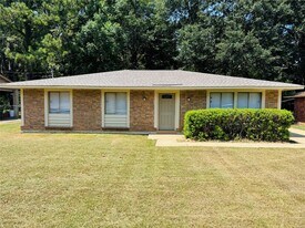 6249 Wares Ferry Rd, Unit 773-773-13 in Montgomery, AL - Building Photo