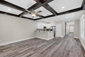 1703 Ash Crescent St in Fort Worth, TX - Building Photo - Building Photo