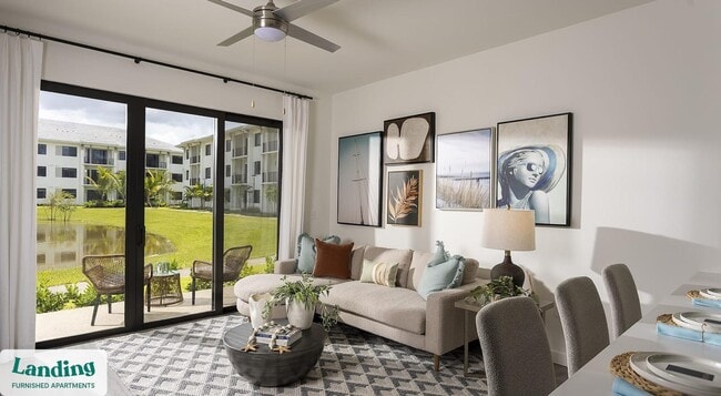7301 Lake Bank Lp in Ft. Myers, FL - Building Photo - Building Photo