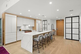 720 Clinton St in Hoboken, NJ - Building Photo - Building Photo