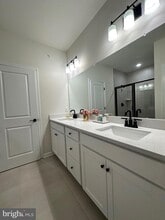 807 Shay Ct in West Windsor Township, NJ - Building Photo - Building Photo