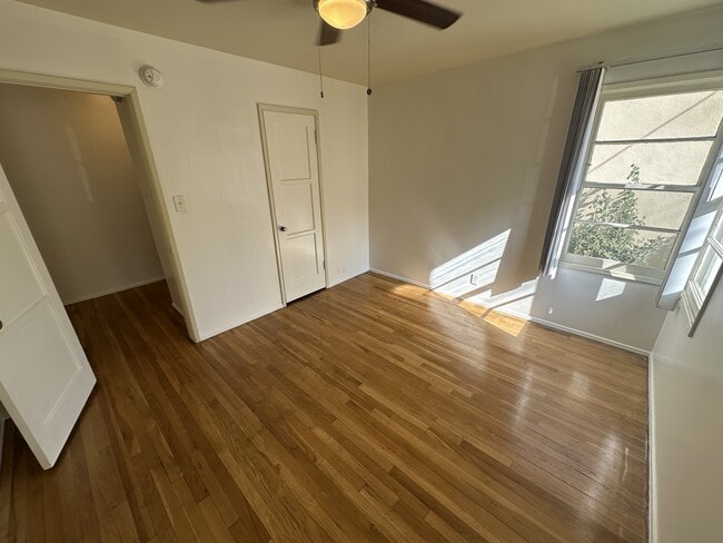 2461 Silver Lake Blvd
