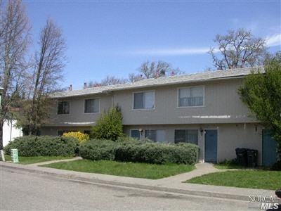 1717-1729 Elm Ln in Willits, CA - Building Photo