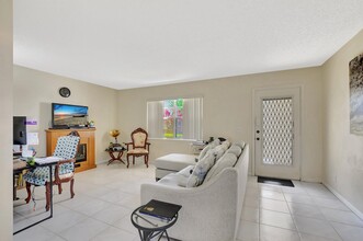 538 Normandy L in Delray Beach, FL - Building Photo - Building Photo