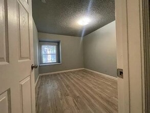 6605 Spring Lark Dr in San Antonio, TX - Building Photo - Building Photo