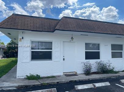 3960 NW 31st Terrace in Lauderdale Lakes, FL - Building Photo - Building Photo