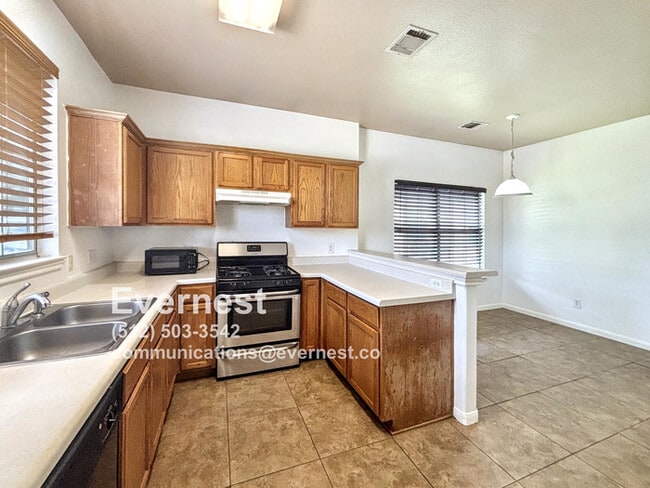 2804 Southampton Way in Round Rock, TX - Building Photo - Building Photo
