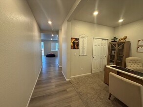 9050 Pitkin St in Commerce City, CO - Building Photo - Building Photo