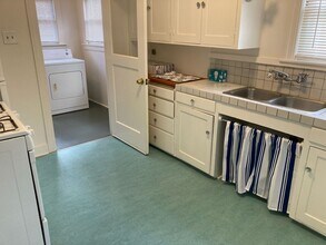 634 Spencer Ave in Santa Rosa, CA - Building Photo - Building Photo